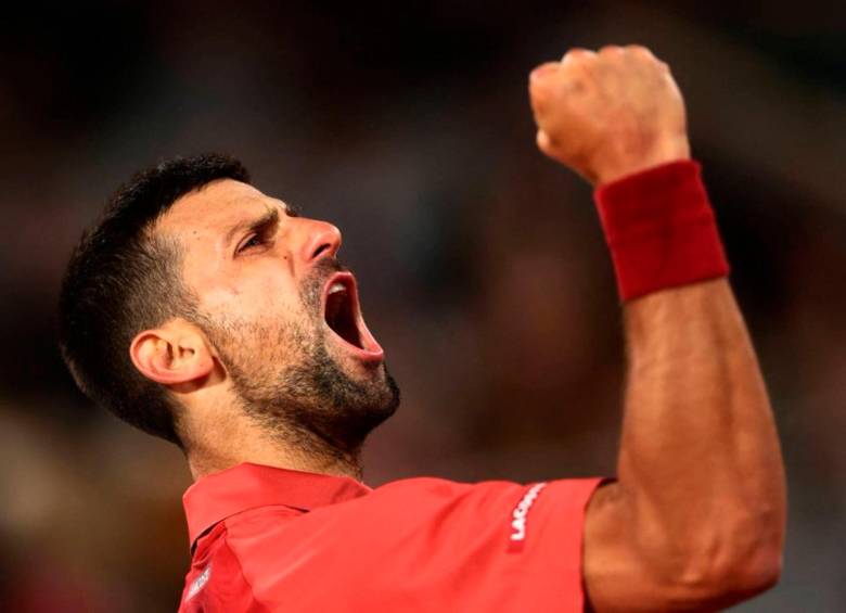 Novak Djokovic ganó en Roland Garros y está en octavos de final del torneo parisino, en el que es uno de los favoritos para luchar por el título. FOTO TOMADA X@DjokovicFan_
