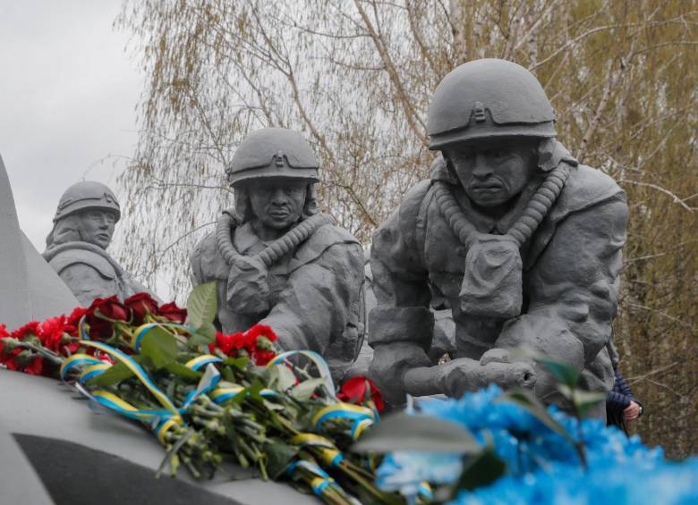 En el día 62 de la invasion rusa, se conmemora en Ucrania el aniversario 36 del desastre nuclear de Chernobyl. FOTO EFE