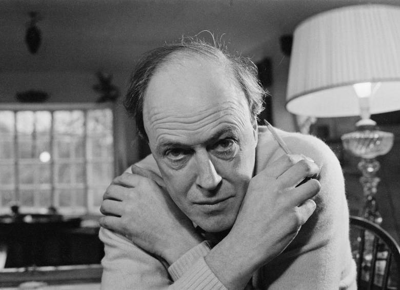 Roald Dahl murió en 1990. Su obra se ha llevado con éxito al cine y a las series. 