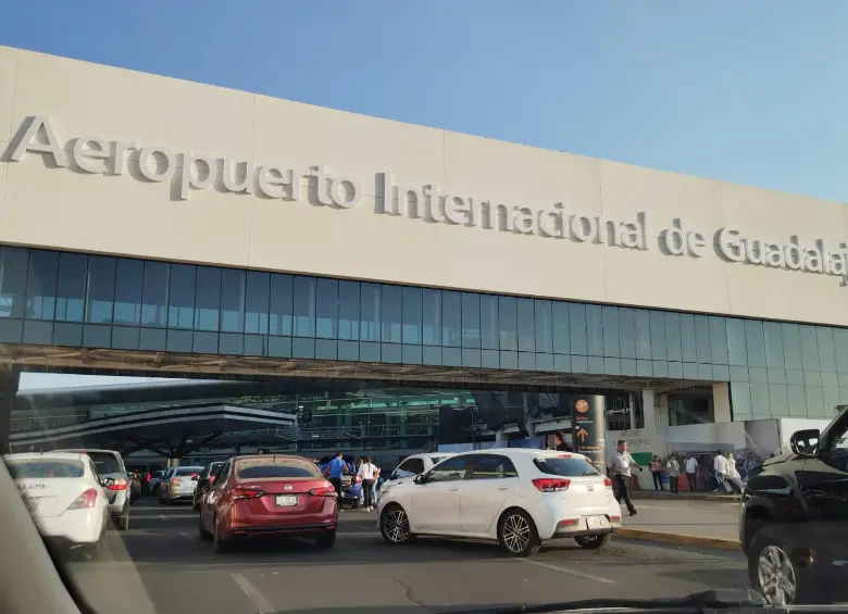 Aerolíneas de Estados Unidos y Canadá cancelaron vuelos a México tras disturbios provocados por el operativo militar en el que murió Nemesio Oseguera, alias ‘El Mencho’, líder del Cartel de Jalisco Nueva Generación. FOTO: Tomada de redes sociales