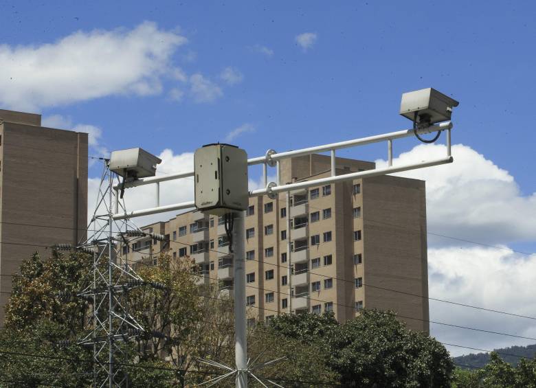 Muchas cámaras operaron sin cumplir los requisitos técnicos exigidos por la ley, en especial sin el concepto de desempeño expedido por el Instituto Nacional de Metrología. Foto: Camilo Suárez 