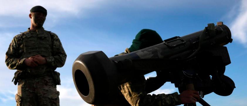 La defensa de Ucrania depende en gran medida de las armas que envía Estados Unidos. FOTO: AFP.