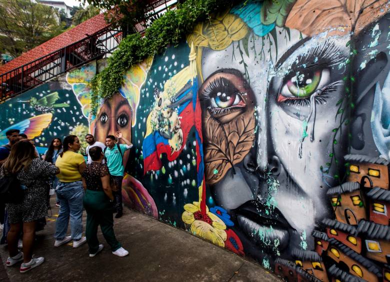 Murales emblemáticos de la comuna como este titulado Orión ya requieren una intervención que permitan su conservación. FOTO: Julio César Herrera.