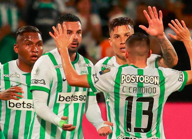 En la imagen aparecen Alfredo Morelos, Edwin Cardona, Matheus Uribe y Camilo Cándido. FOTO MANUEL SALDARRIAGA