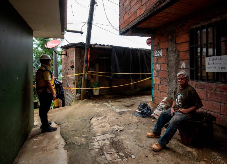 Aldemar González, quien está a punto de perder su casa. FOTO Camilo Suárez 