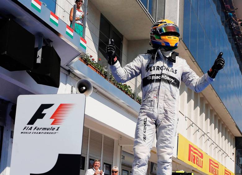 FOTO TWITTER @MercedesAMGF1