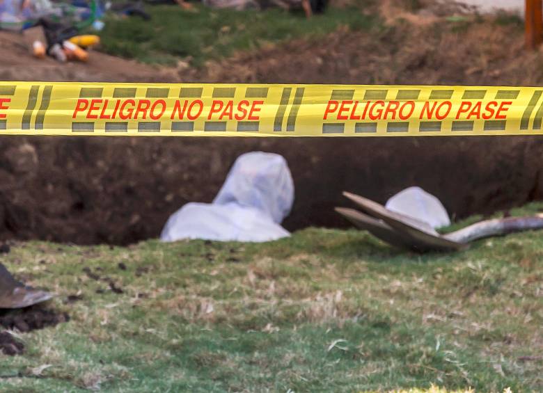 Durante el fallo condenatorio al Ejército y al Estado colombiano se conoció que a las personas asesinadas y presentadas como falsos positivos las enterraban sin identidad para demorar sus procesos de identificación. FOTO: JUAN ANTONIO SÁNCHEZ