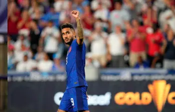 Julián Quiñones (México), Jesús Ferreira (Estados Unidos) y Jonathan Osorio (Canadá), tres colombianos con raíces colombianas que esperan estar en el Munudial-2026. FOTOS GETTY