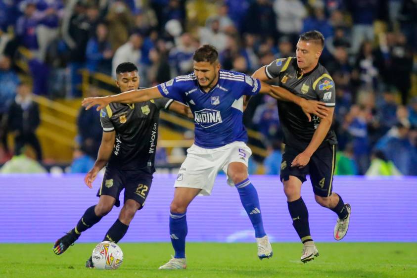 Millonarios y Águilas igualaron en un emocionante partido. FOTO Colprensa