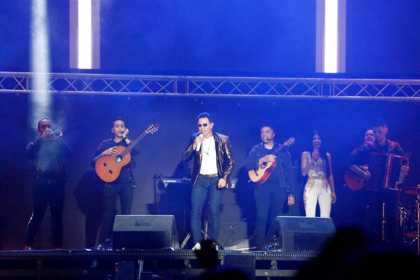 Johnny Rivera fue de los primeros artistas que cantó en El Cantinazo. FOTO Esneyder Gutiérrez