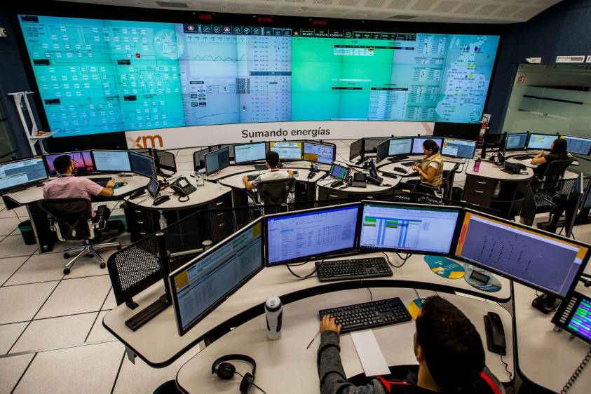 La subasta de asignación de Obligaciones de Energía Firme (OEF), del Cargo por Confiabilidad, ha sido convocada por la Creg con el fin de garantizar el abastecimiento futuro de energía eléctrica a precios eficientes. FOTO Carlos Mario Zapata