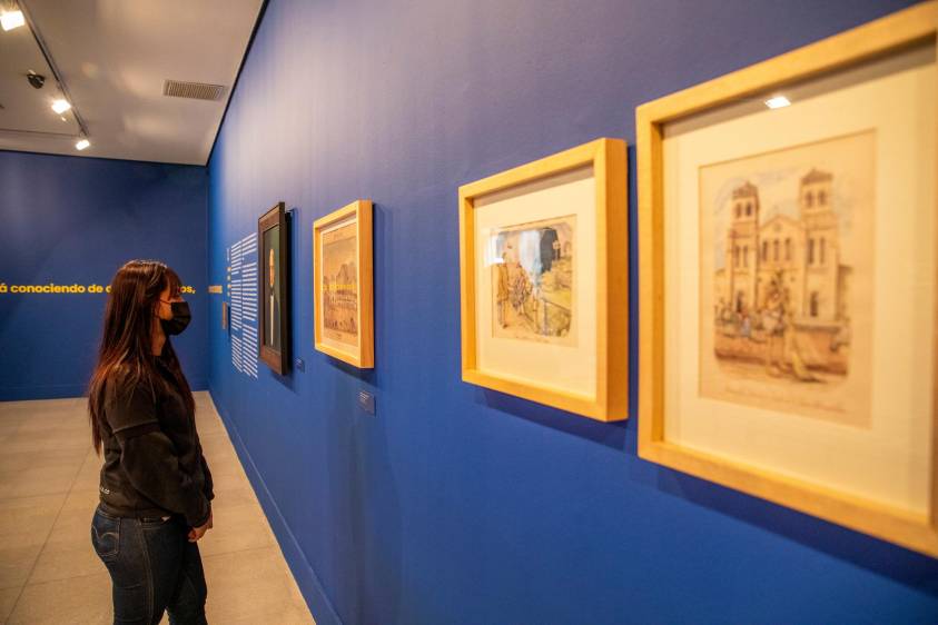 La exposición recorre cuatro facetas de Uribe Ángel: intelectual, coleccionista, geógrafo y médico, en diálogo con la historia de su momento, el presente de la región y la pregunta por el futuro. FOTOS CARLOS VELÁSQUEZ 