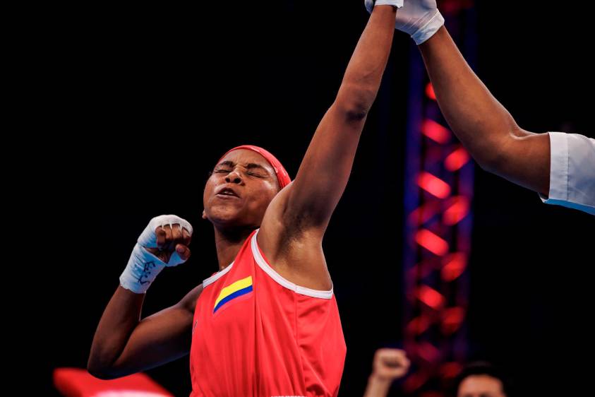 Íngrit Valencia -foto-, Angie Valdez, Camila Camilo y Jenny Arias impresionan en el Mundial de Nueva Delhi con su talento, progreso y gratos resultados. Han dejado en el camino a medallistas mundiales y olímpicas y ya garantizaron un lugar en el podio de sus divisiones. FOTO TWITTER MINDEPORTES