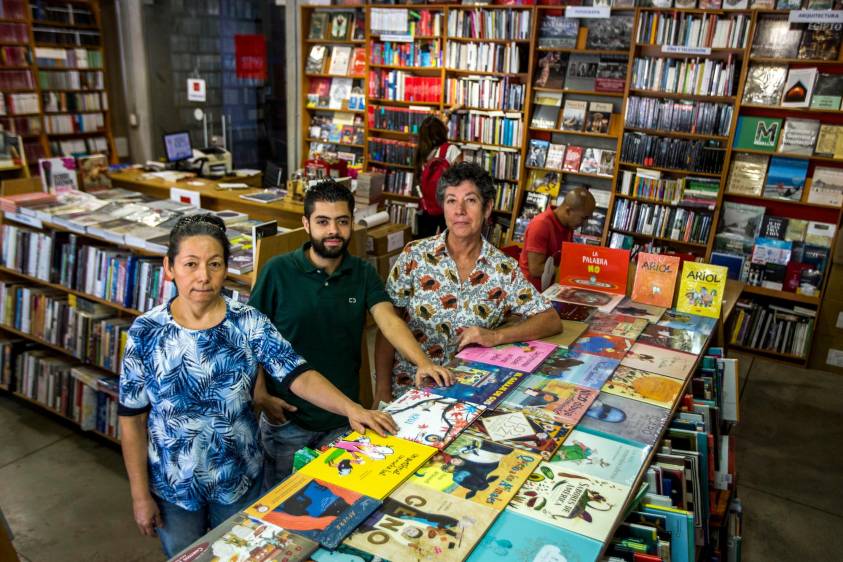 La librería Al pie de la letra empezó con cinco cajas