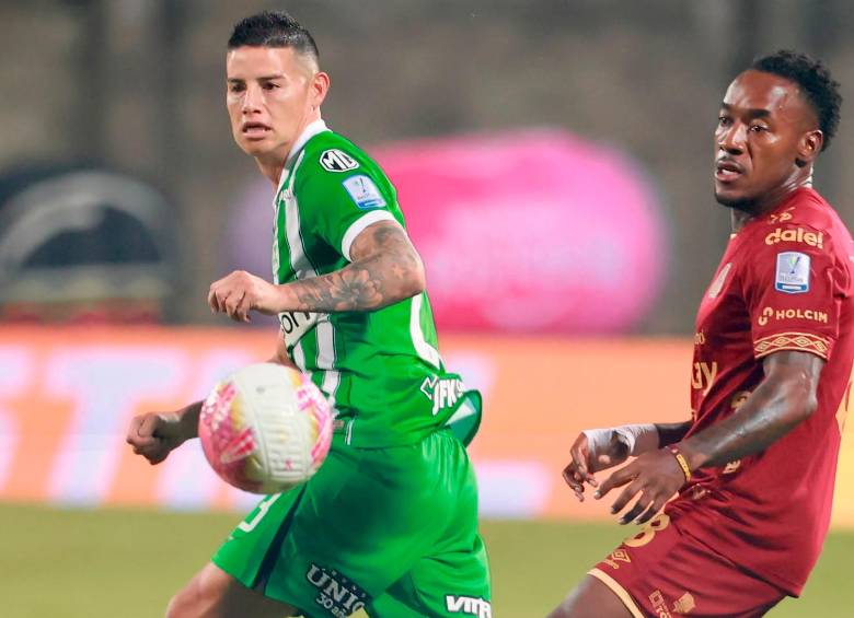 James Rodríguez fue inicialista contra Tolima en el estadio de Ditaires. Foto: Manuel Saldarriaga