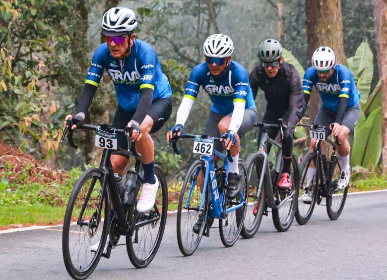 La segunda distancia fue de 63 kilómetros, con un ascenso total de 780 metros, abierta tanto a bicicletas de ruta como de ciclomontañismo. Foto: Manuel Saldarriaga Quintero.