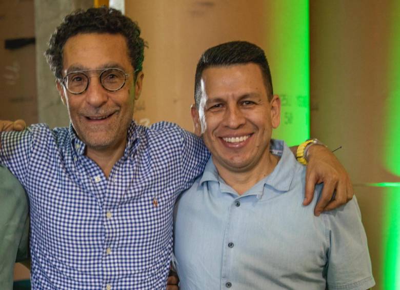 El presidente del grupo EL COLOMBIANO, Ignacio Gaitán Villegas, y nuestro colaborador, Diego León Ocampo Osorio. FOTO: EL COLOMBIANO