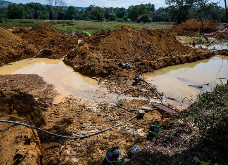 La protección del agua y el freno a los megaproyectos mineros son dos de las demandas que los ambientalistas le hacen al Gobierno Nacional en el marco de los diálogos con los sectores que participan en el paro. FOTO ARCHIVO JULIO CÉSAR HERRERA