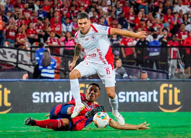 Juan Fernando Quintero se lesionó de su rodilla izquierda y estará por fuera de las canchas varios días. FOTO: Colprensa