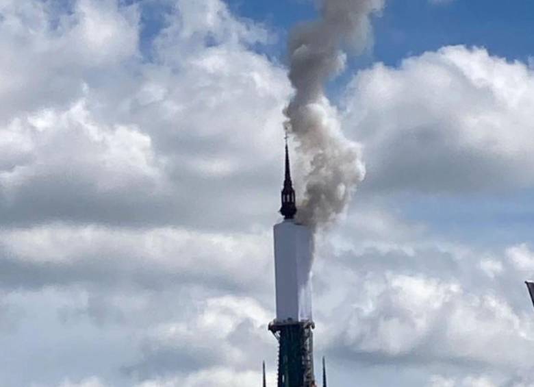 La aguja de la catedral de Notre-Dame tiene más de mil años de existencia. FOTO: Cortesía