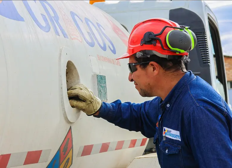 Las empresas distribuidoras han podido atender este crecimiento en la demanda, mediante importantes inversiones portuarias para importación de producto y en logística de abastecimiento, para atender en forma eficiente e ininterrumpida a los usuarios de todo el país.