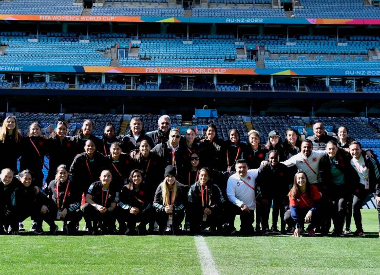 En el equipo nacional se nota un buen ambiente. Este sábado, ante Inglaterra las jugadoras nacionales esperan dar otro paso firme en el Mundial. FOTO: FCF