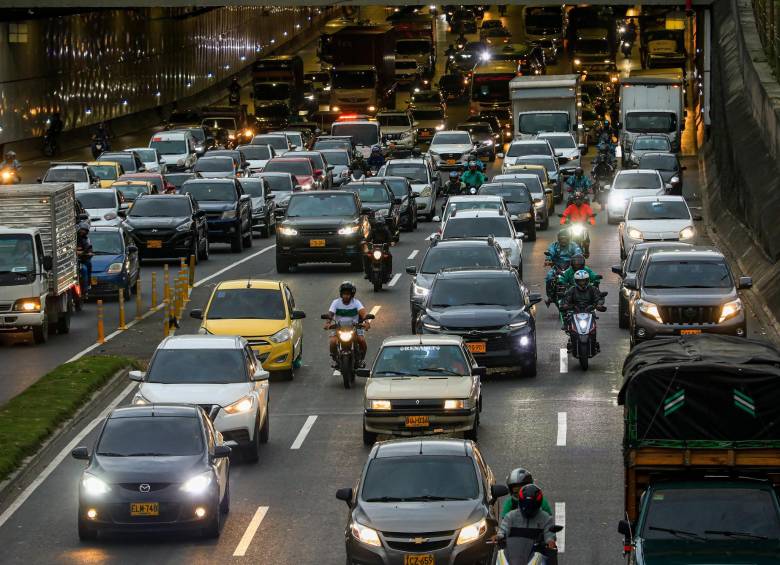 No pagar el impuesto vehicular le puede traer multas e intereses de mora. Foto Manuel Saldarriaga Quitero. 