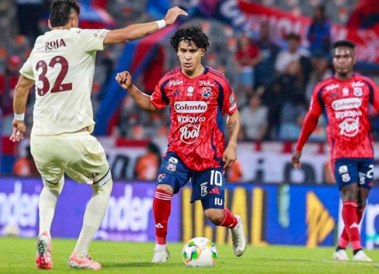 Daniel Cataño, el 10 del DIM que volvió para cumplir varios sueños pendientes con el Poderoso. Tras una lesión, está listo para regresar. FOTO MANUEL SALDARRIAGA 