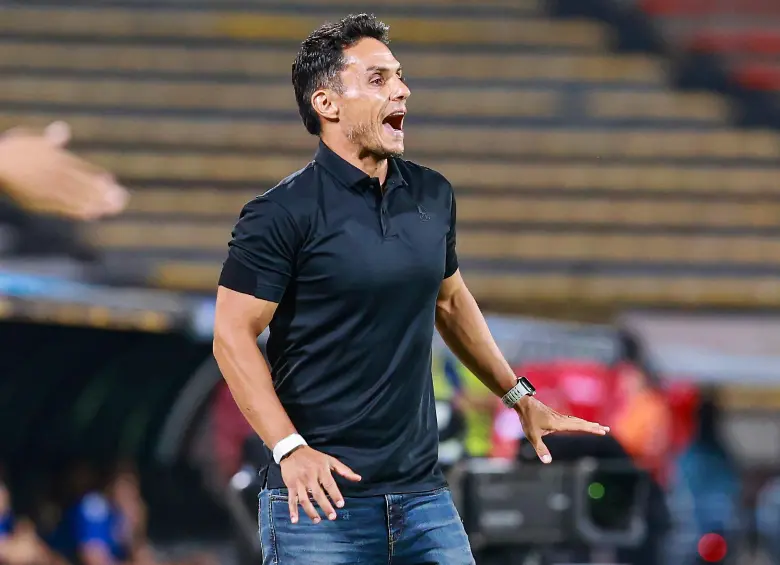 Lucas González busca gestionar la plantilla de Nacional de la manera más eficiente para bien del equipo. FOTO MANUEL SALDARRIAGA