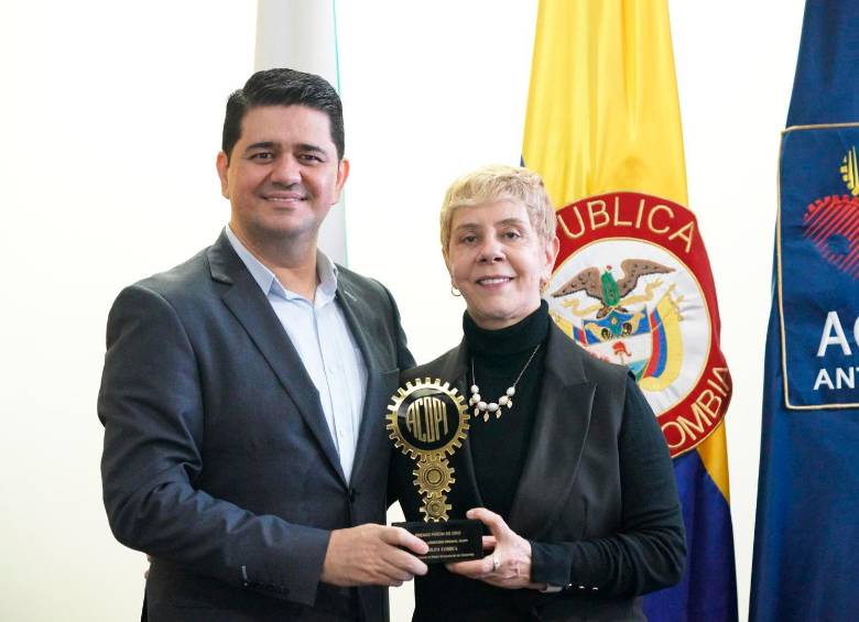 Rodolfo Correa recibió esta distinción presidente ejecutivo de Acopi. FOTO CORTESÍA. 