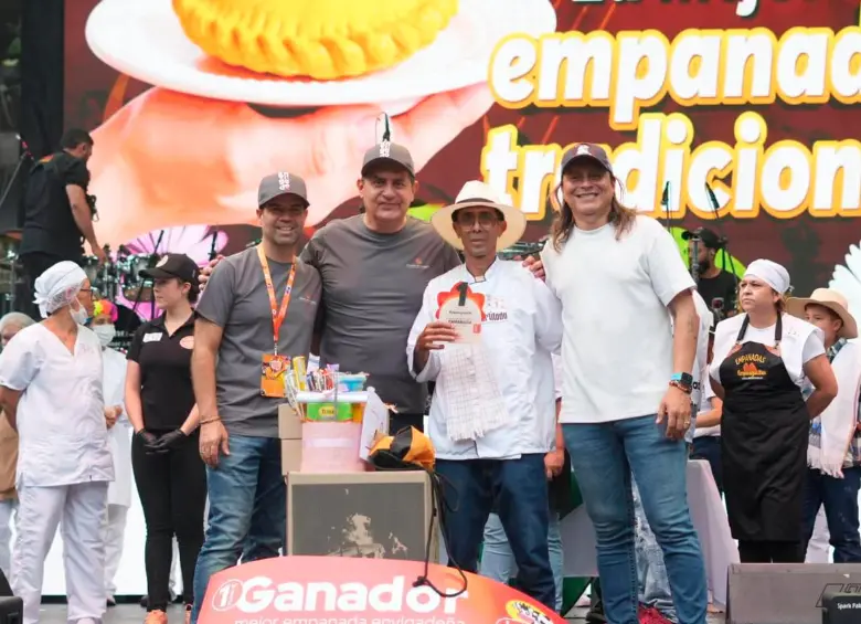 Los ganadores recibieron varios premios en efectivo y en especie. FOTO CORTESÍA