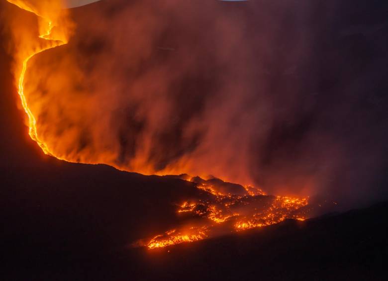La erupción del volcán Etna se produjo el pasado 16 de mayo, en el momento sigue activo arrojando grandes cantidades de lava a la superficie Foto: Getty 