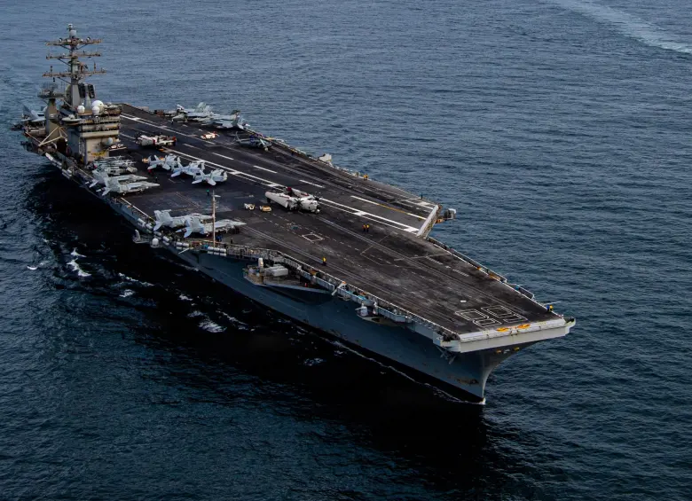 El portaaviones Nimitz podría señalar una entrada de Estados Unidos a Cuba. Foto: Departamento de Estado de EE.UU.