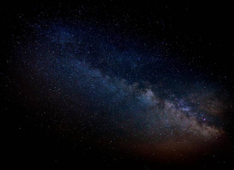 La molécula fue identificada en una zona del espacio con condiciones extremas, donde predominan la radiación y la formación de compuestos complejos. FOTO Pixabay