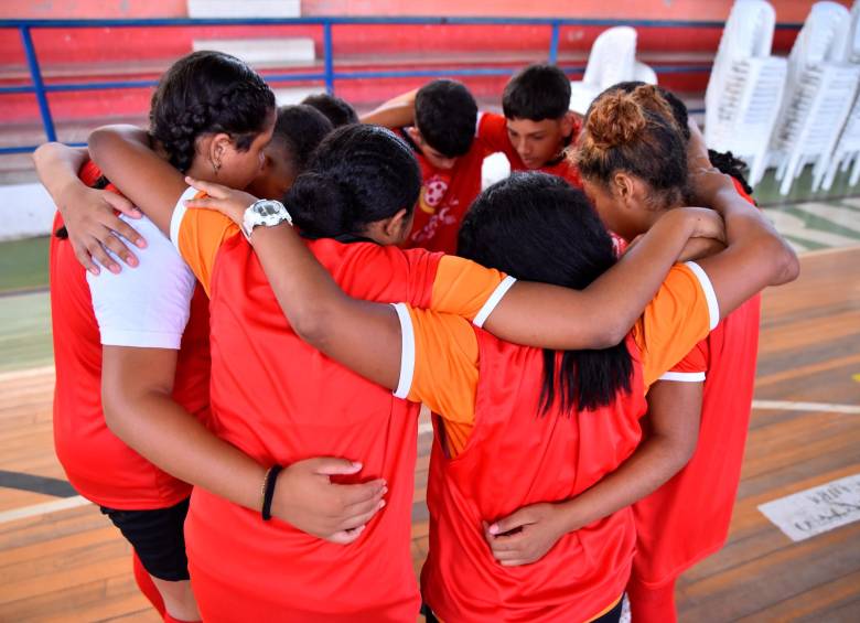 A través del diálogo, los jugadores deciden quién es el ganador, según la adherencia a los valores que cada equipo demostró. Foto CORTESÍA. 