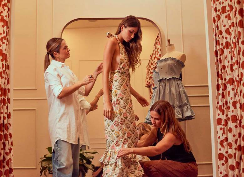 La marca paisa ha colaborado con Target, Gucci Vault y Stanley. FOTO Agua Bendita