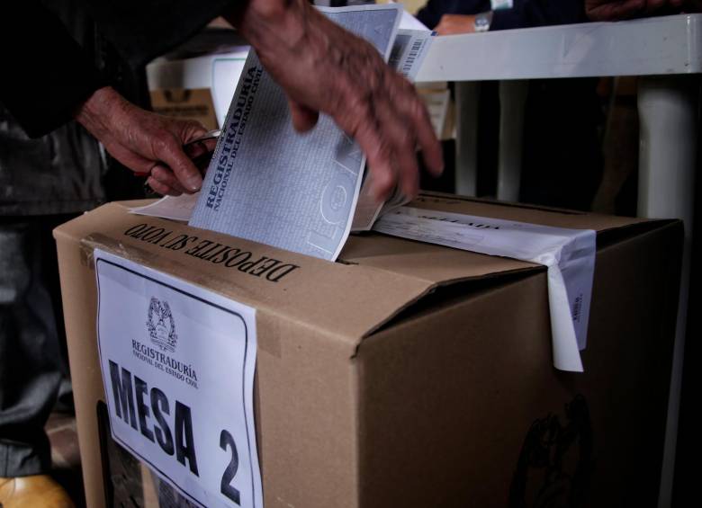 La Registraduría hizo un llamado a la Cancillería instar a que los embajadores y cónsules realicen seguimiento al ejercicio de los jurados para que cumplan irrestrictamente sus funciones legales. Foto: Colprensa