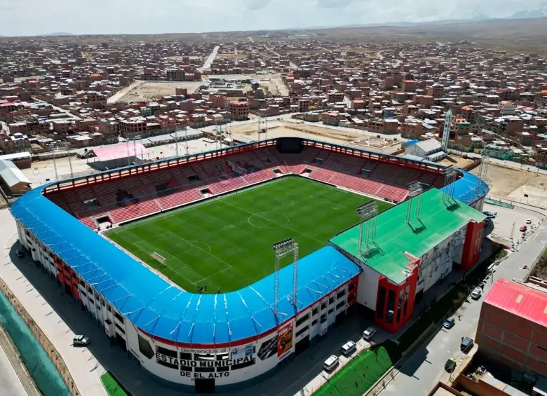 El estadio Municipal de El Alto está ubicado a 4.150 metros sobre el nivel del mar, allí Colombia enfrentará a Bolivia el próximo 10 de octubre. Foto: Getty Images