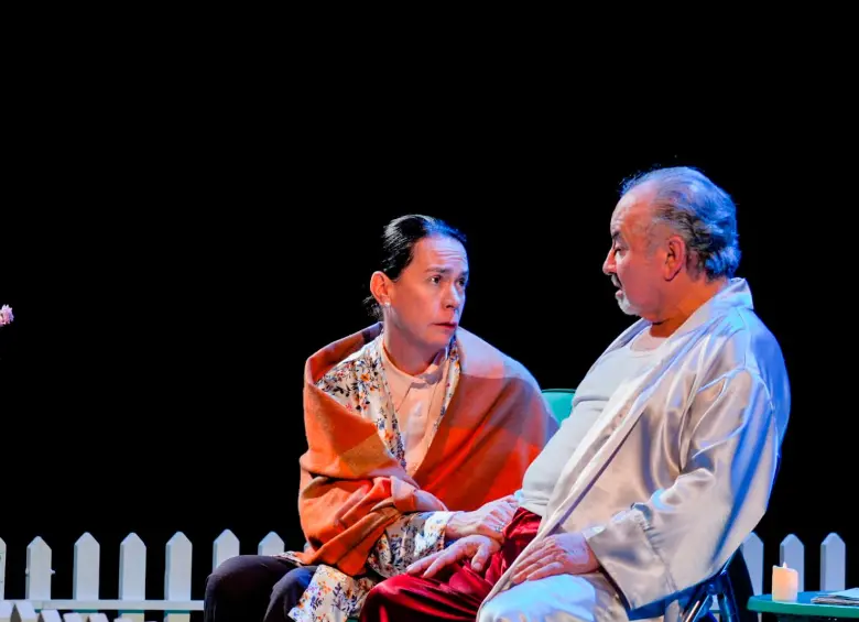 Patricia Tamayo y César Mora son los protagonistas de una obra que tendrá dos funciones en Medellín. Foto Cortesía.