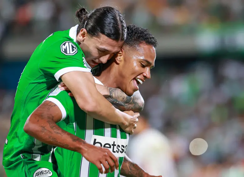 Ian Poveda y Juan Manuel Zapata dejaron una buena imagen en el amistoso ante Once Caldas. FOTO MANUEL SALDARRIAGA