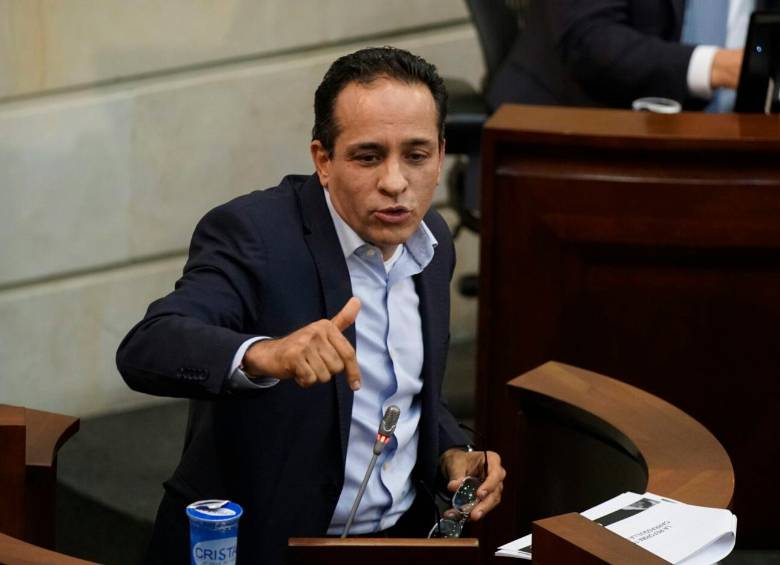 Alexánder López asumió la presidencia del Senado. Como miembro del Polo Democrático, integra la coalición del Pacto Histórico. FOTO Colprensa
