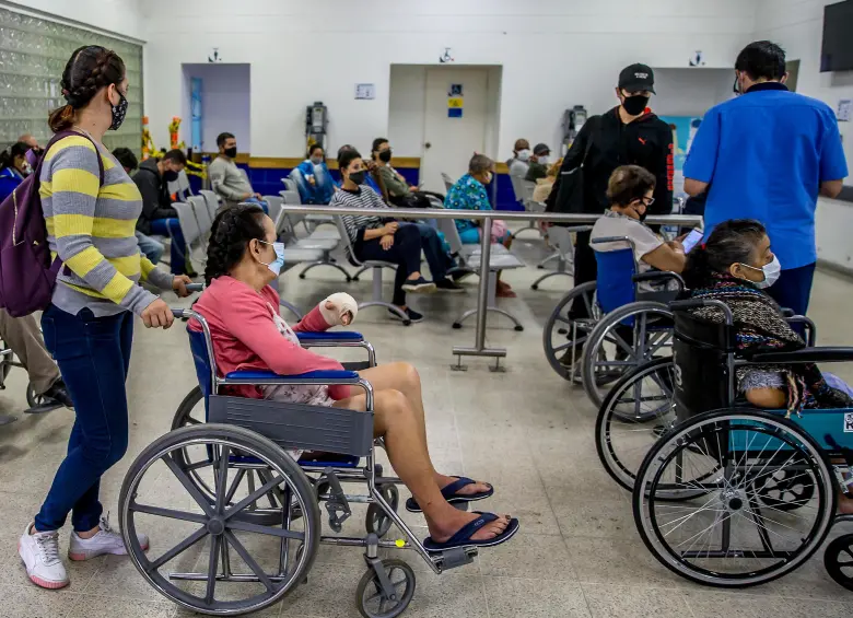 La crisis del sistema de salud tiene su origen en un problema de insuficiencia de la unidad de pago por capitación (UPC) y por las deudas con los presupuestos máximos. FOTO Juan Antonio Sánchez