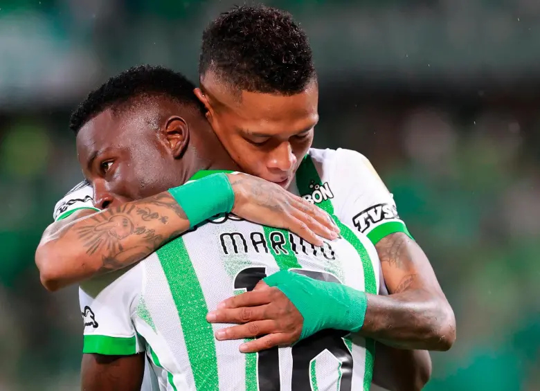 Billy Arce y Marino Hinestroza, dos de las figuras del triunfo de Nacional sobre Inter de Porto Alegre. FOTO: Manuel Saldarriaga