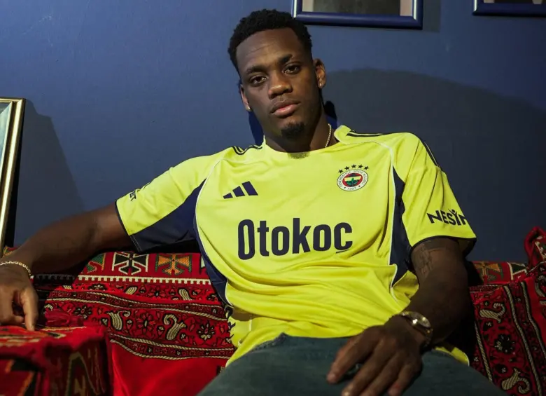 Jhon Jáder Durán es esperado en Portugal por su nuevo club para que entrene por primera vez bajo las órdenes de José Mourinho. Foto: Fenerbahçe