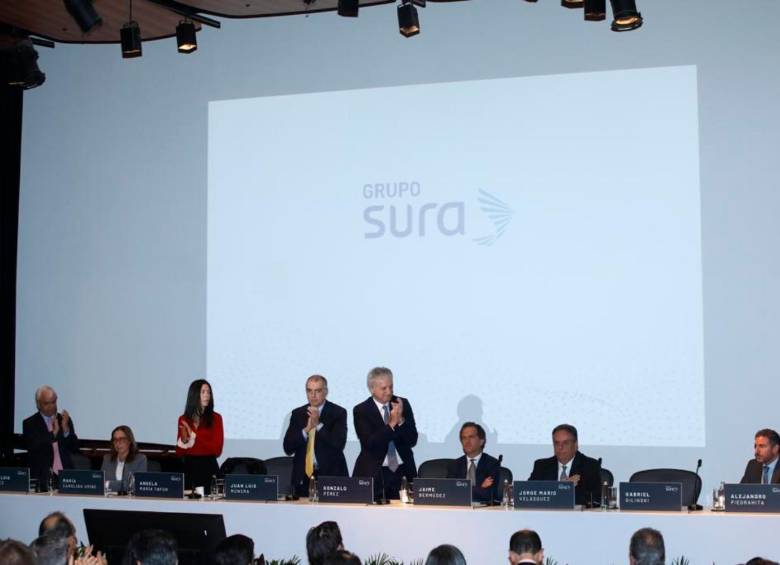 Asamblea extraordinaria de Sura definió nueva junta directiva de la compañía. FOTO Edwin Bustamante.