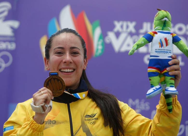 Mariana Pajón sumó su séptima medalla de BMX en Juegos Bolivarianos. La de Valledupar fue una de las que más disfrutó tras los obstáculos que superó, por eso sus lágrimas.FOTO EFE