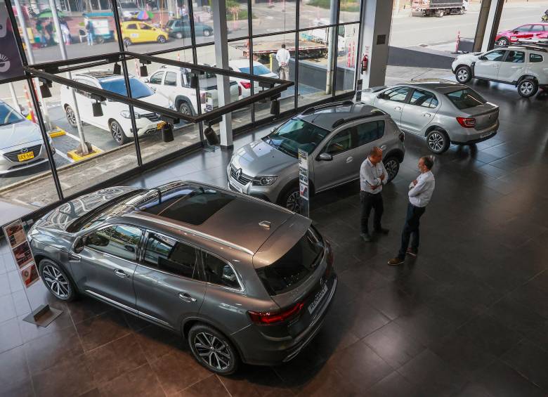 La venta de carros repuntó en mayo, según cifras de Fenalco y la Andi. FOTO Manuel Saldarriaga