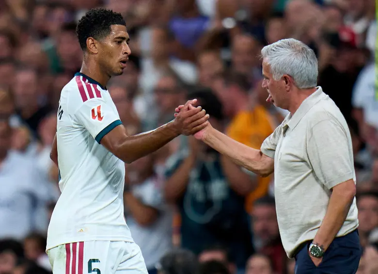 Jude Bellingham es una pieza clave para José Mourinho en el Real Madrid. El volante fue la gran figura del último duelo del conjunto blanco en el Santiago Bernabéu contra el Málaga por La Liga. FOTO GETTY