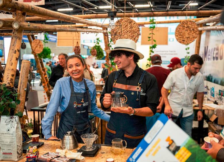 En la XIV versión de la feria Cafés de Colombia Expo estarán los mejores cafés suaves del mundo, cultivados en 23 regiones colombianas, con lo que se resalta la fortaleza de la asociatividad entre las familias cafeteras, que es la gran apuesta de la Federación Nacional de Cafeteros. Foto: Cortesía