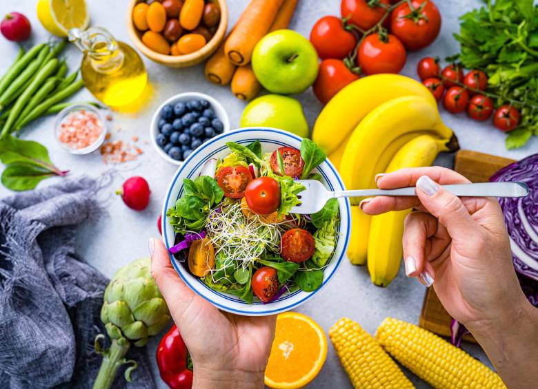 Hábitos como moverse más, alimentarse sano, dormir mejor y reducir el estrés ayudan a prevenir la inflamación silenciosa según el libro ¿Estamos Inflamad@s? FOTO Getty